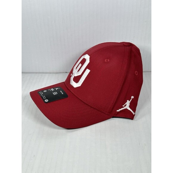 Size M/L Oklahoma Sooners Hat Red Jordan Club Cap Hook & Loop Strapback NWT - Picture 2 of 5